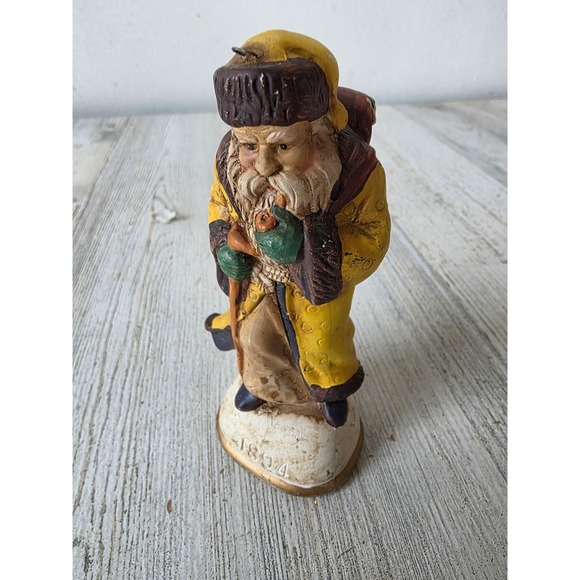 Vintage Xmas reproduction Santa 1986 ornament tree yellow Statue figurine 1894 - Picture 1 of 7